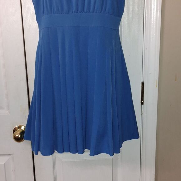 Forever Twenty One Forever 21 Boutique blue spaghetti strap pleated dress  Sz L - Picture 2 of 7